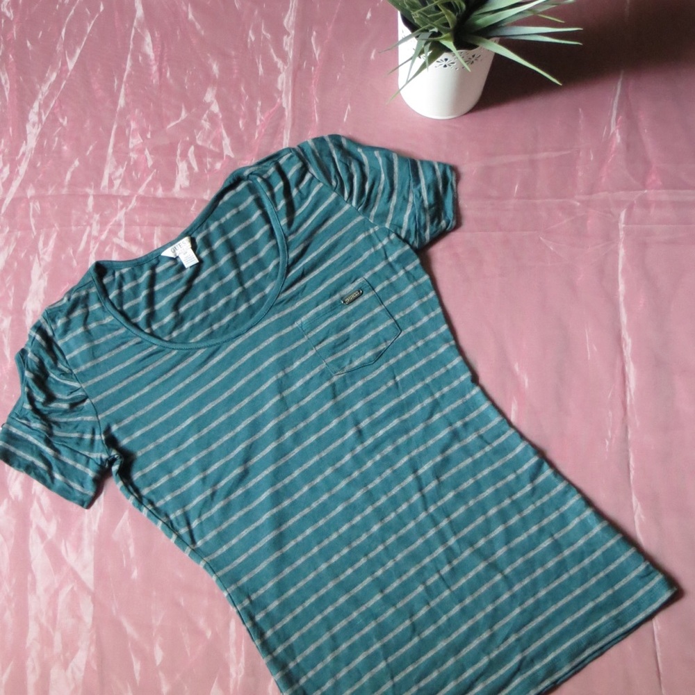 Reduced! Guess Striped Green Short Sleeve Top size S